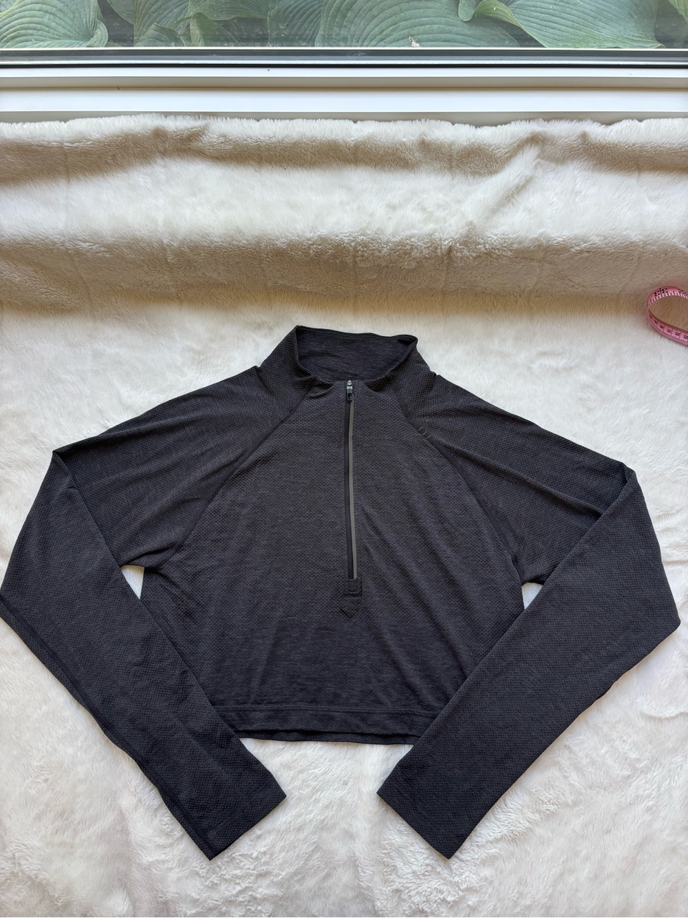 Lululemon Heathered Charcoal Cropped Half Zip Long Sleeve Pullover